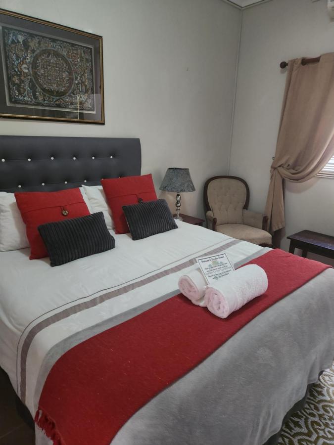 Garden Corner Guesthouse 博福特西 外观 照片